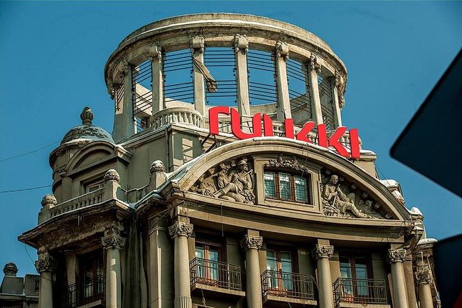 Life under Communism - Stop 5, Piața Revoluției and the violent collapse of communism