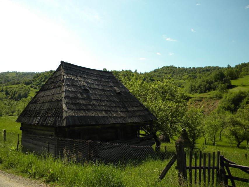 Maramures: 2 Days in Rural Romania - Sapanta’s Merry Cemetery: How to See It Without Rushing