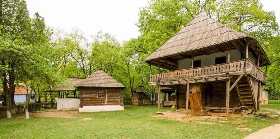 Palace of the Parliament, Village Museum & Ceaușescu Mansion - Should you book this Bucharest combo tour?