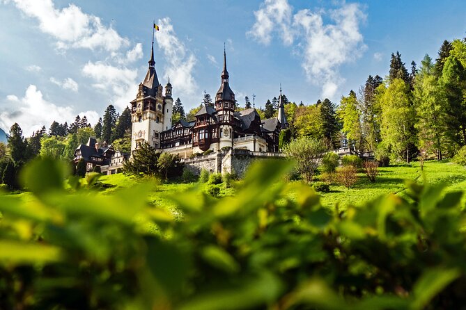 Peles & Cantacuzino Castles: Gourmet Wine & Cultural Day trip - The Bucharest Pickup and Car Ride: Timing Matters More Than You Think