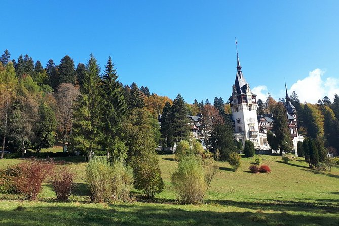 Peles Castle and optional Cantacuzino Castle from Brasov - Peles Castle and Pelisor, where craftsmanship is the headline