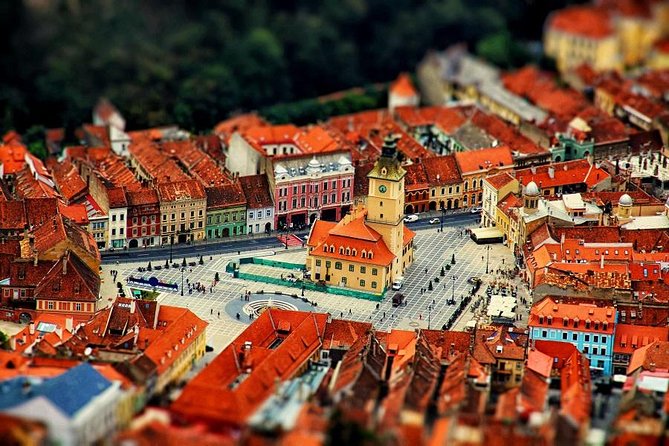 Peles Castle, Dracula Castle and Brasov old town - private tour from Bucharest - The Mountain Town Drives: Bușteni and Predeal for Carpathian Views