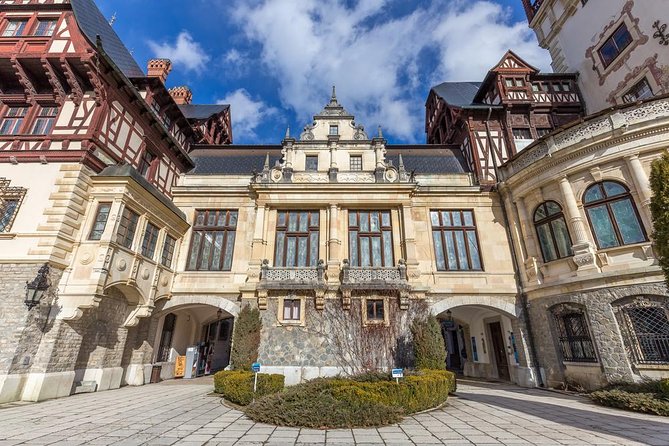 Peles Castle, Dracula's Castle and Medieval Town of Brasov in one day - Bucharest to Transylvania: what this day trip really delivers