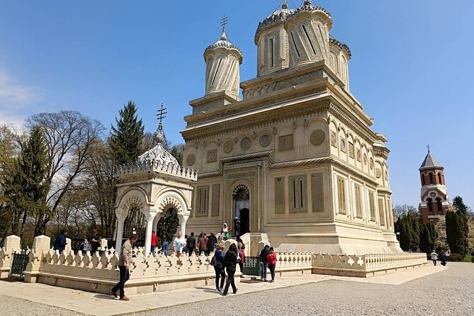 Princely Court of Târgoviște and Curtea de Argeș Monastery - Stop 2, Golești fortified manor and village museum: why the orchard stop is more than a break