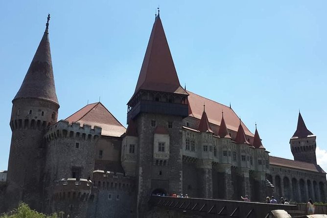 Private 6-Day Dracula Tour in Transylvania from Bucharest - Day 3: Sibiu’s squares, Medias medieval lanes, and overnight near Borgo Pass