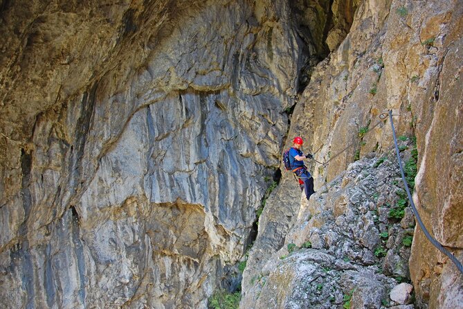 Private Hiking OR Climbing Experience in beaufitul gorges - The 2-hour via ferrata climb, with fixed ropes doing the heavy lifting