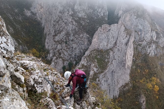 Private Hiking OR Climbing Experience in beaufitul gorges - Hiking back about 40 minutes, so save energy