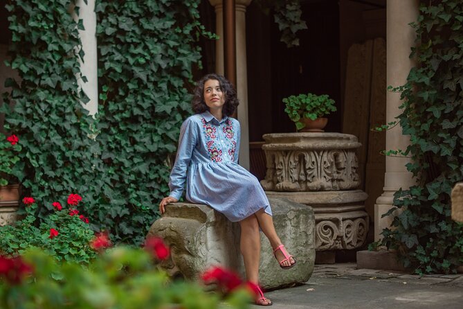 Private Photo-Shoot with Award-Winning Photographer - Posing help that actually reduces stress