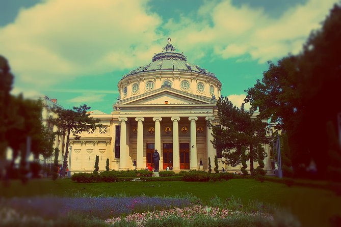 Private Sightseeing Tour of Bucharest - Stop 2: Piata Revolutiei and the 1989 revolution story beat