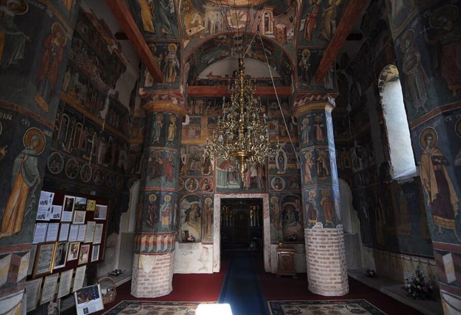 Private Tour from Bucharest to Dracula's tomb and Mogosoaia - Key things you will notice on this private Snagov and Mogosoaia tour
