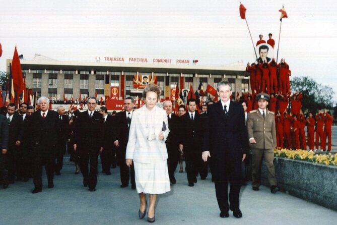Private Tour -The Last Day of Nicolae Ceaușescu in a Romanian Car - Your guide and the “time machine” effect