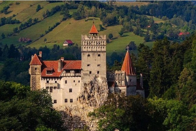 Private tour to Bran Dracula's Castle and Peleș Royal Castle - Why This Bucharest-to-Castles Day Trip Makes Sense