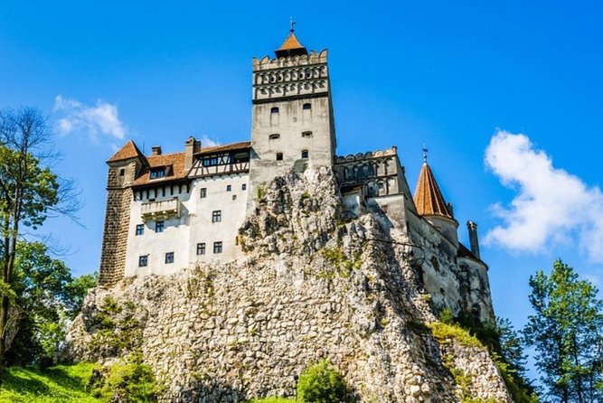 Private tour to Bran Dracula's Castle and Peleș Royal Castle - Your Guide Makes It or Breaks It