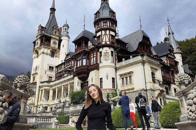 Private Tour to Dracula's Castle, Brașov City & Peleș Castle - Black Church and the drive stops: what to expect along the route