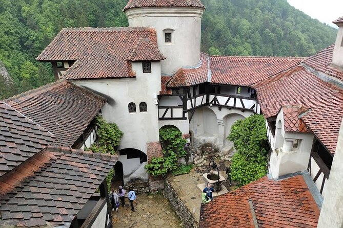 Private Tour to Dracula's Castle, Brașov City & Peleș Castle - Price and value: what you pay, and what you still need to budget