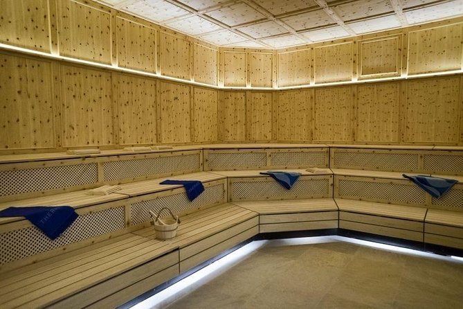 Private Transfer and 3H Tickets to Therme Bucharest - Crowds, pacing, and the flip-flop reality check