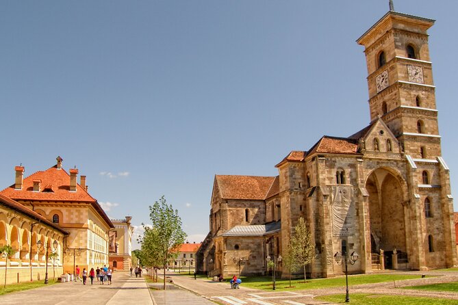 Private Walking Tour of Alba Iulia Citadel with Wine Tasting - Bastions, Roman Traces, and the Coronation Cathedral