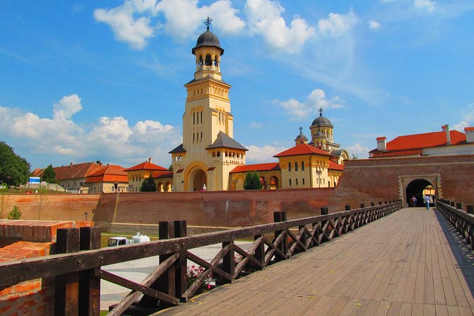 Private Walking Tour of Alba Iulia Citadel with Wine Tasting - Your Four-Wine Tasting: Sparkling, White, Rosé, Red