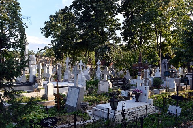 Quest Experience in Bellu Cemetery Bucharest - Timing that fits: 1.5 to 2 hours, with real-world flexibility