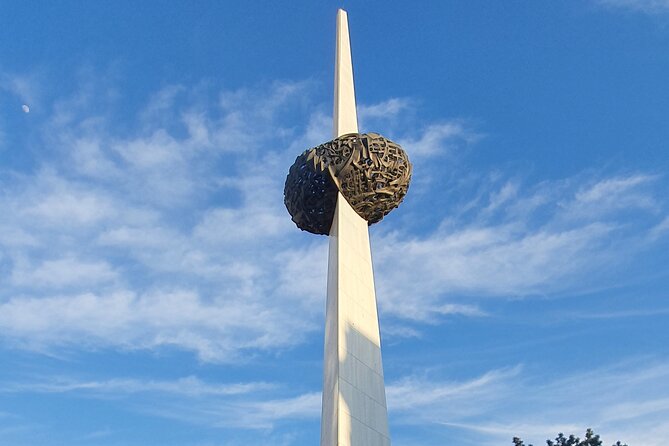 Relics of Communism: 3-Hours Walking Tour (Small groups) - Small Group Format, and Why It Matters for Learning