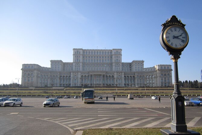 Relics of Communism: 3-Hours Walking Tour (Small groups) - Stop 1: Revolution Square and the Balcony Moment of 1989