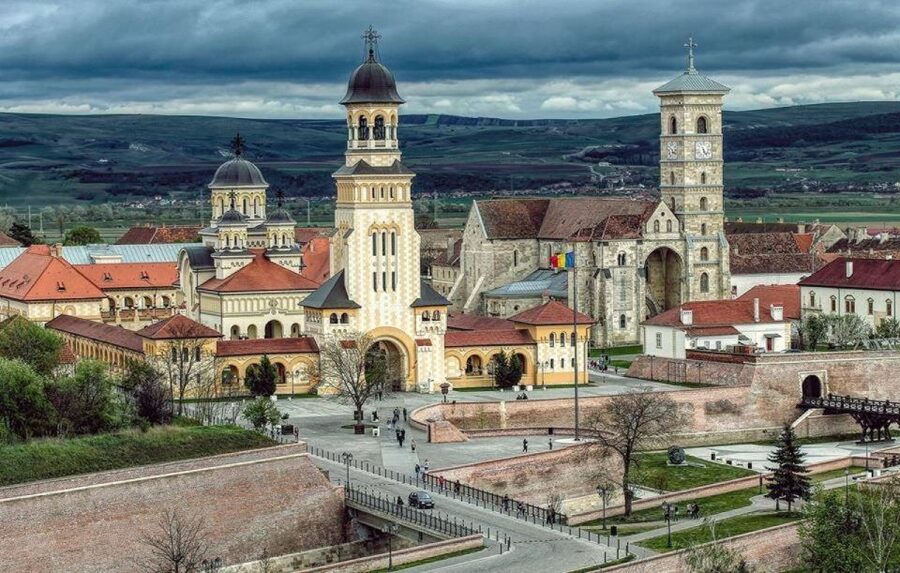 Sibiu: Alba Iulia and Corvin Castle Guided Tour - Key highlights worth your time