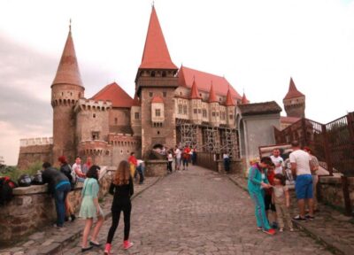 Alba Iulia and Corvin Castle Guided Tour