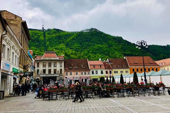 Sinaia and Brasov in one day - Peles Castle: monarchy, architecture, and details you can actually see