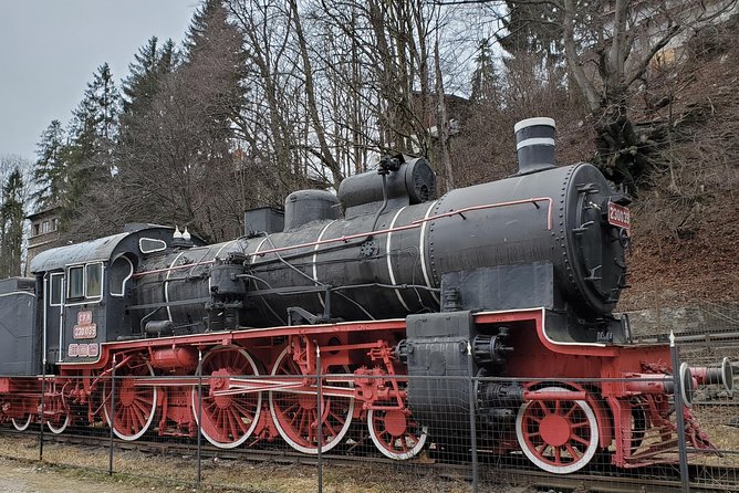 Sinaia - from the Bandits' Nest to the Cradle of the Romanian Dynasty - Meet your guide and pace yourself for a 3 to 5 hour royal loop