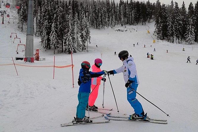 Ski / Snowboard Lessons on the Slopes of Poiana Brasov - Choosing the right slope for you, not just any run
