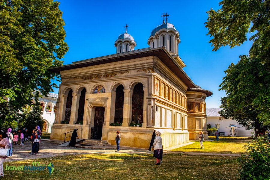 Small Group Tour to Mogosoaia Palace & Snagov Monastery - Who this tour suits best, and who should choose another plan