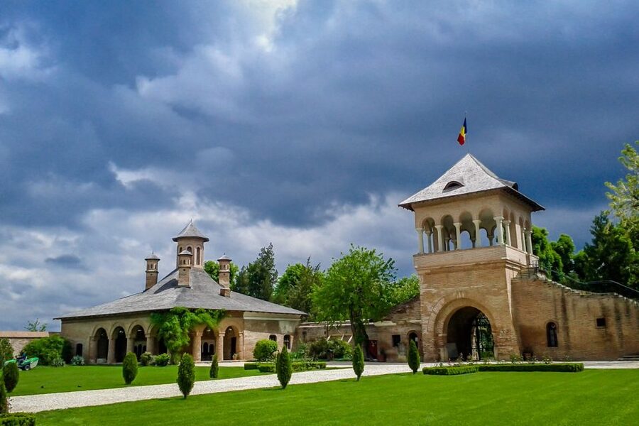 Small Group Tour to Mogosoaia Palace & Snagov Monastery - Should you book this Snagov and Mogosoaia tour?