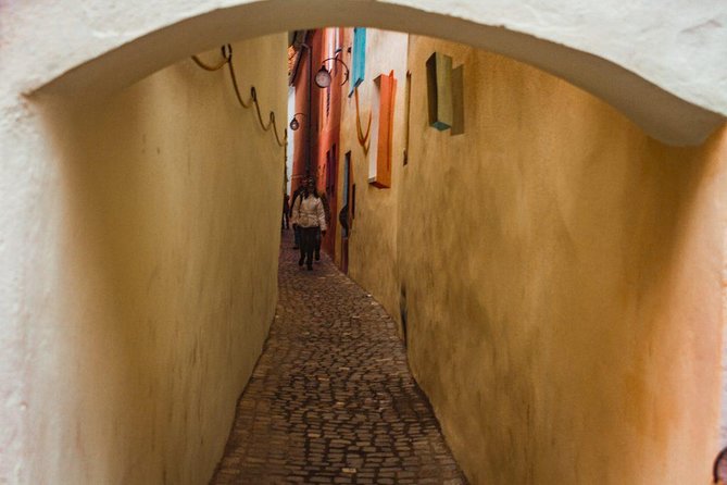 Small Group Walking Tour Of Brasov Old Town - Stop 1: Piaka Sfatului and the Orthodox Cathedral interior visit