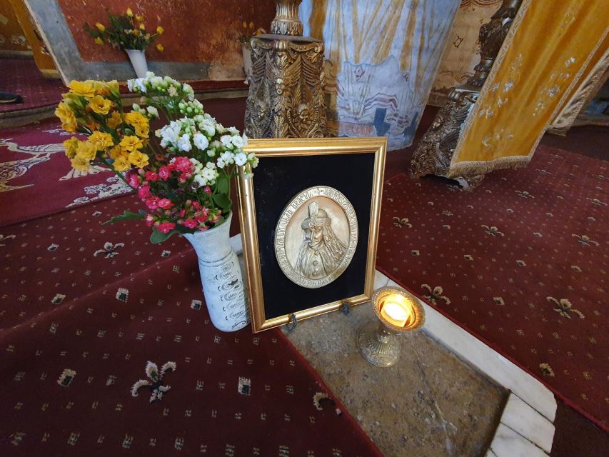 Snagov Monastery, Ceaușescu Mansion, & Village Museum - 6h - Snagov Monastery on the island: the Dracula stop you can actually reach