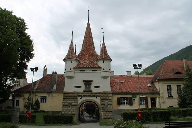 The Castles from the Carpathian Mountains! The Fixers Private Tour - Brasov old town in an hour: the highlights are concentrated