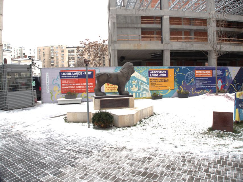 The Jewish heritage of Bucharest - half day walking tour - From Starbucks into the old Jewish quarter’s narrow streets