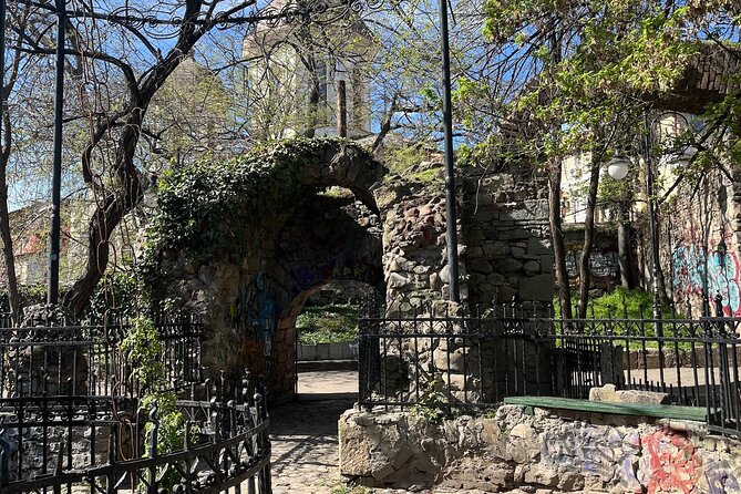 The Real Story of Gypsies - Slavery in Romania - Should you book this Bucharest Roma history walk?