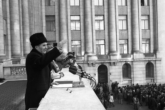 The Real tour of Communism - Stop 1: Catedrala Patriarhala and the Headquarters That Changed the Story