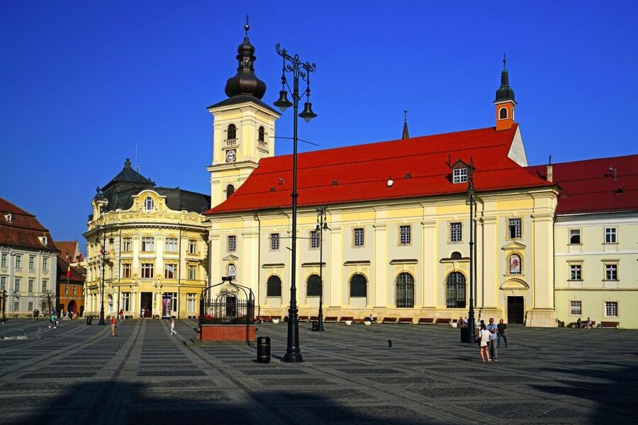 Timisoara Dream Tours: Trip to Hunedoara Castle and to Sibiu - The guide and small-group advantage (Ioan, Jean-Yves, Pat)