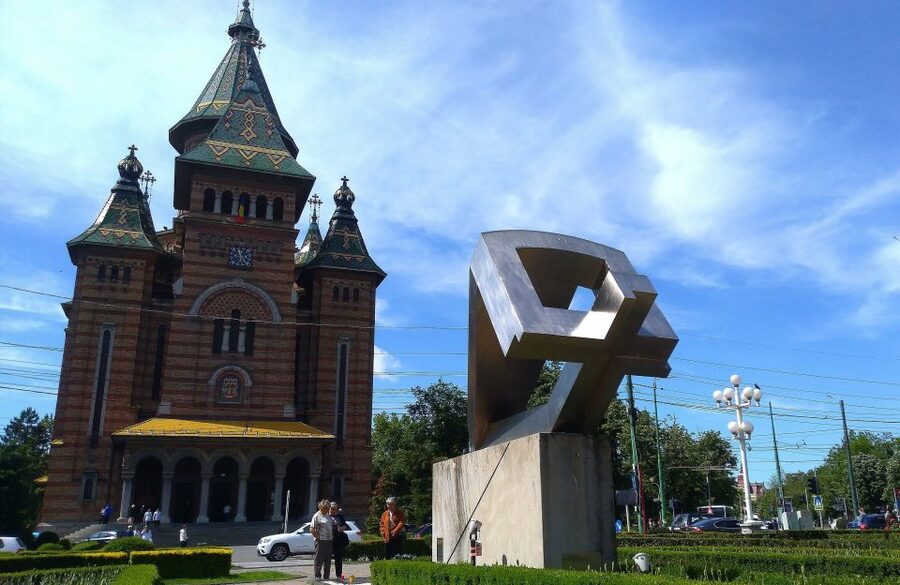 Timisoara: Grand Communism Tour - Revolution Memorial of Timisoara, what you’re honoring at the end