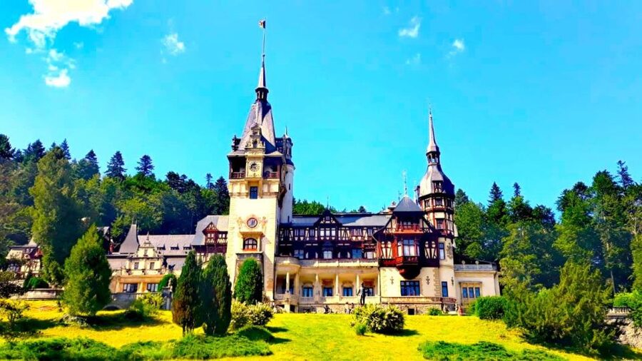 Transylvania Tour: Dracula's Castle, Peles Palace & Brasov - Lunch Break at Bran, Keeping the Rest of the Day Easy