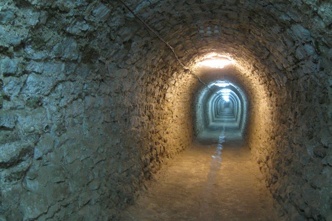 Turda salt mine 4h tour from Cluj - Entering Salina Turda: salt walls, galleries, and a little sci-fi effect