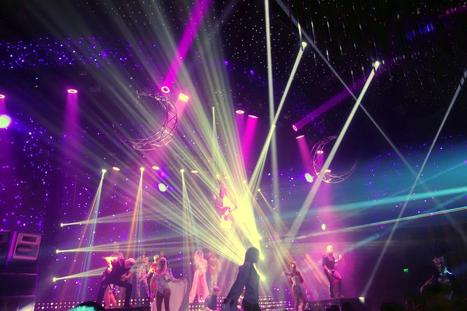 VIP Party in Bucharest - The Ultimate Nightlife Experience - The Limo Hour: When Group Transport Becomes Part of the Party