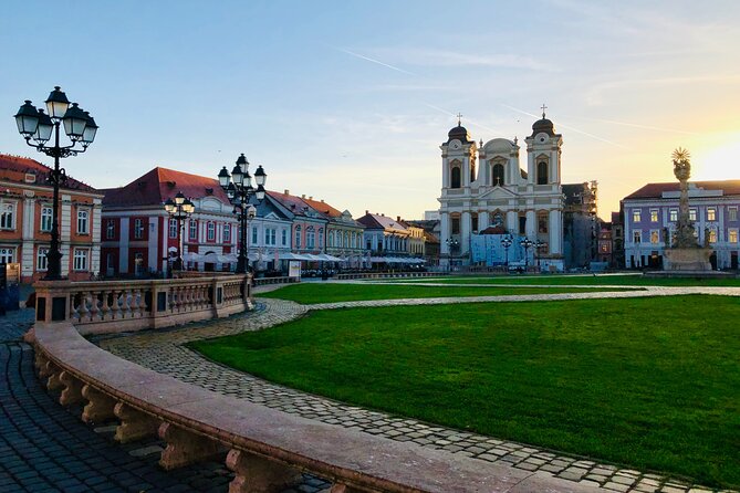 Weekly Guided Tour in English - Tuesday, Thursday, Saturday - Stop 1: Castle of Huniade and the three-castle clue